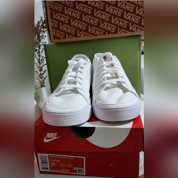 Nike Court Legacy Canvas CW6539-100 Wht/Blk Low Top Sneaker 7.5M - Picture 3 of 14